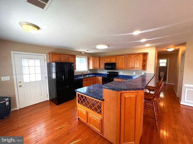 Building Photo - 42802 Higgs Ln