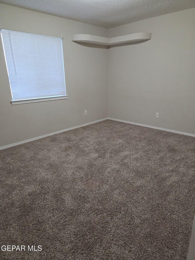 Building Photo - 2988 Tierra Cortez Ave