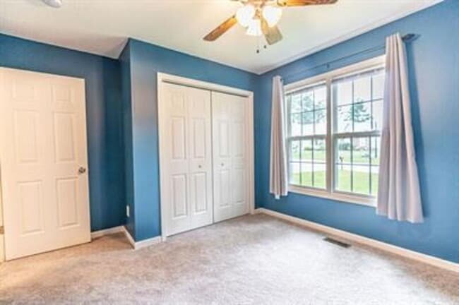 Building Photo - 428 Green Links Dr
