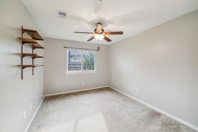 Building Photo - 4331 Haven Glen Dr