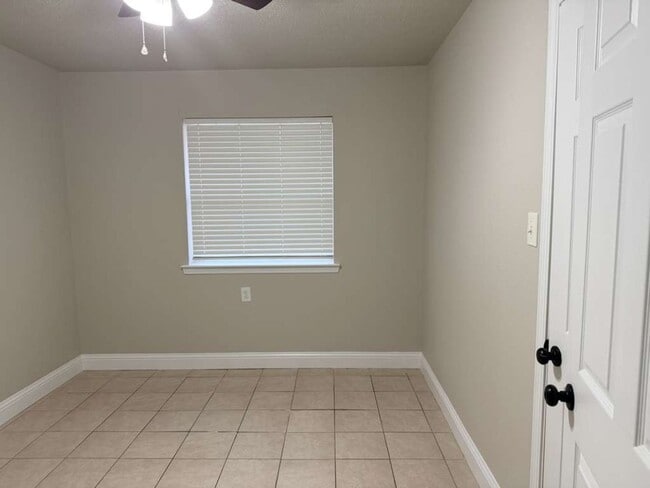 Building Photo - 7545 Neely Dr