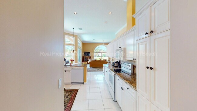 Building Photo - 71 Cayman Pl