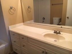 Building Photo - 16115 Catbird Ct