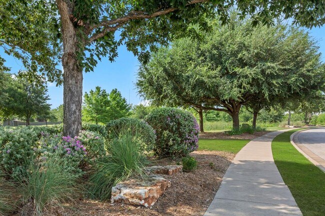 Building Photo - 7409 Elk Pass Dr