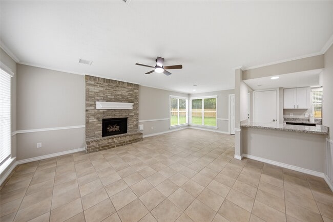 Building Photo - 21 Oldstream Ct