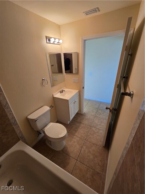 Building Photo - 138 SE 12th St