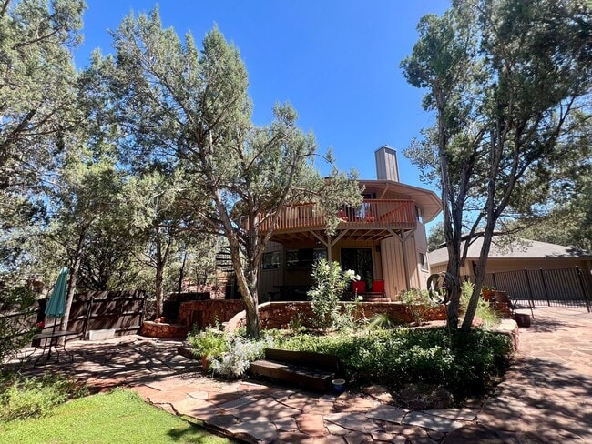 Building Photo - Furnished, 1-Year Long-Term Rental