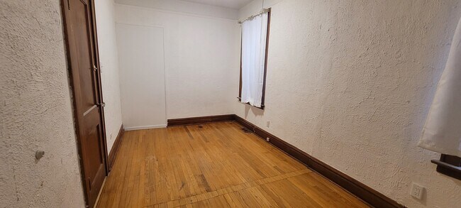 Building Photo - 8429 S Marquette Ave