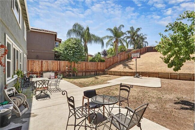 Building Photo - 5447 Benttree Way
