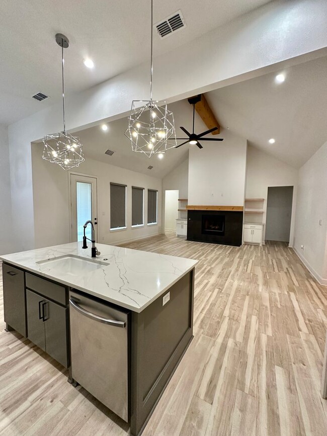 Building Photo - Refined Living in Preston Manor | Stunning 4/3/2 With Elevated Finishes