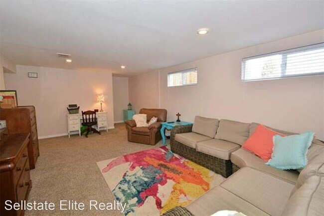 Building Photo - 4 br, 3 bath House - 1622 Marquita Ave