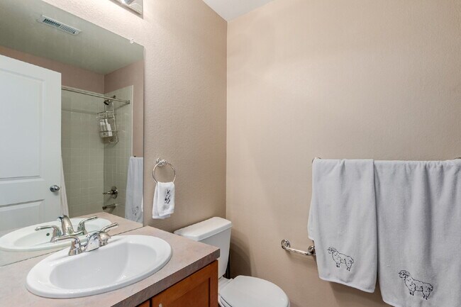 Building Photo - A contemporary 1826 sq ft. 3 Bedroom / 3 Bath Belmar Townhome for rent