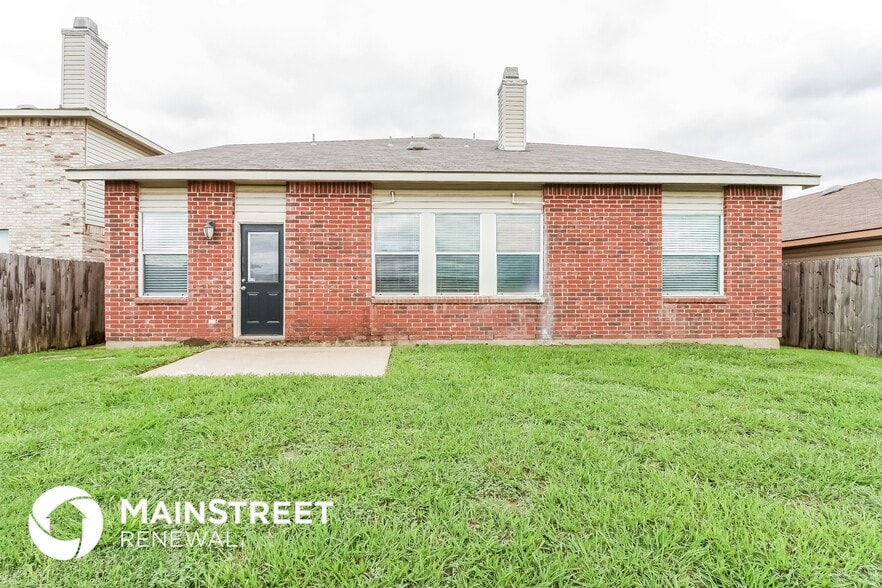 Building Photo - 3917 German Pointer Way