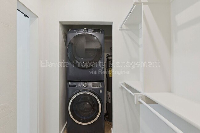 Building Photo - 1624 NW 17th St