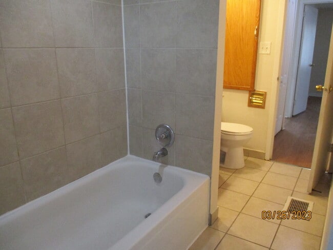 Building Photo - 4215 W 87th St
