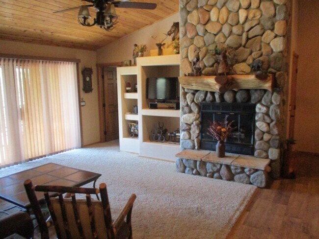 Building Photo - 4751 W Bison Ln