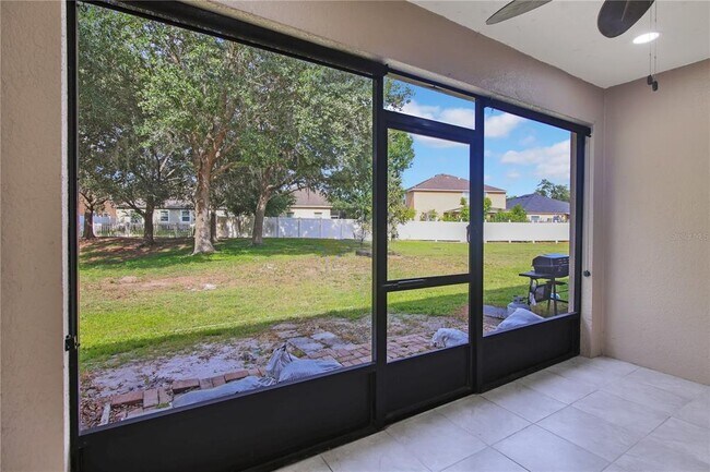 Building Photo - 2905 Sunstone Dr