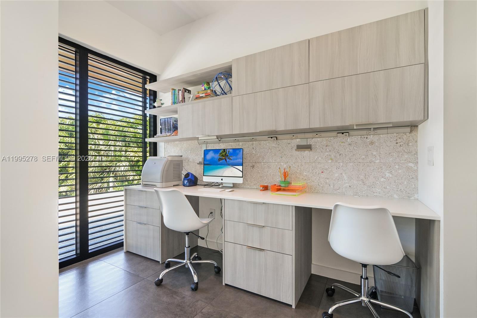 Building Photo - 7210 S Prestwick Pl