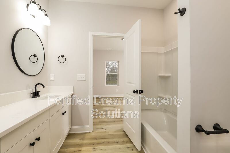 Building Photo - 1227 St Regis Dr