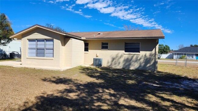 Building Photo - 957 Wilmington Dr