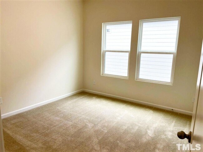 Building Photo - 1221 Watcher Wy