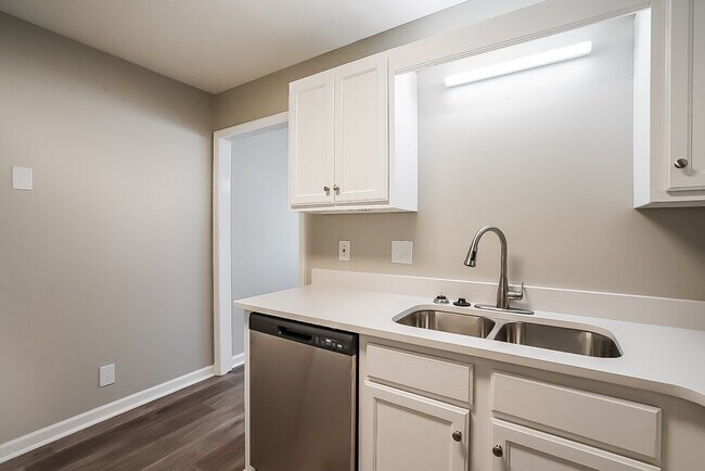 Building Photo - 4837 Nina Marie Ave