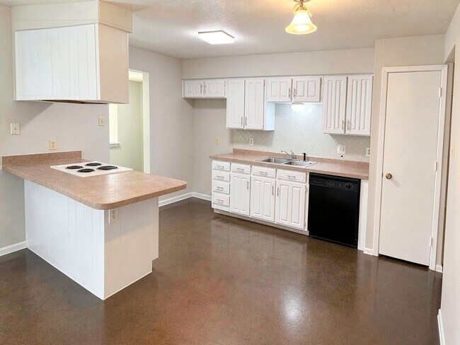 Building Photo - 915 Lemontree Dr