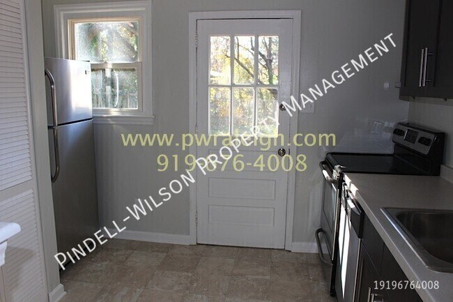 Building Photo - 2230 Bernard St