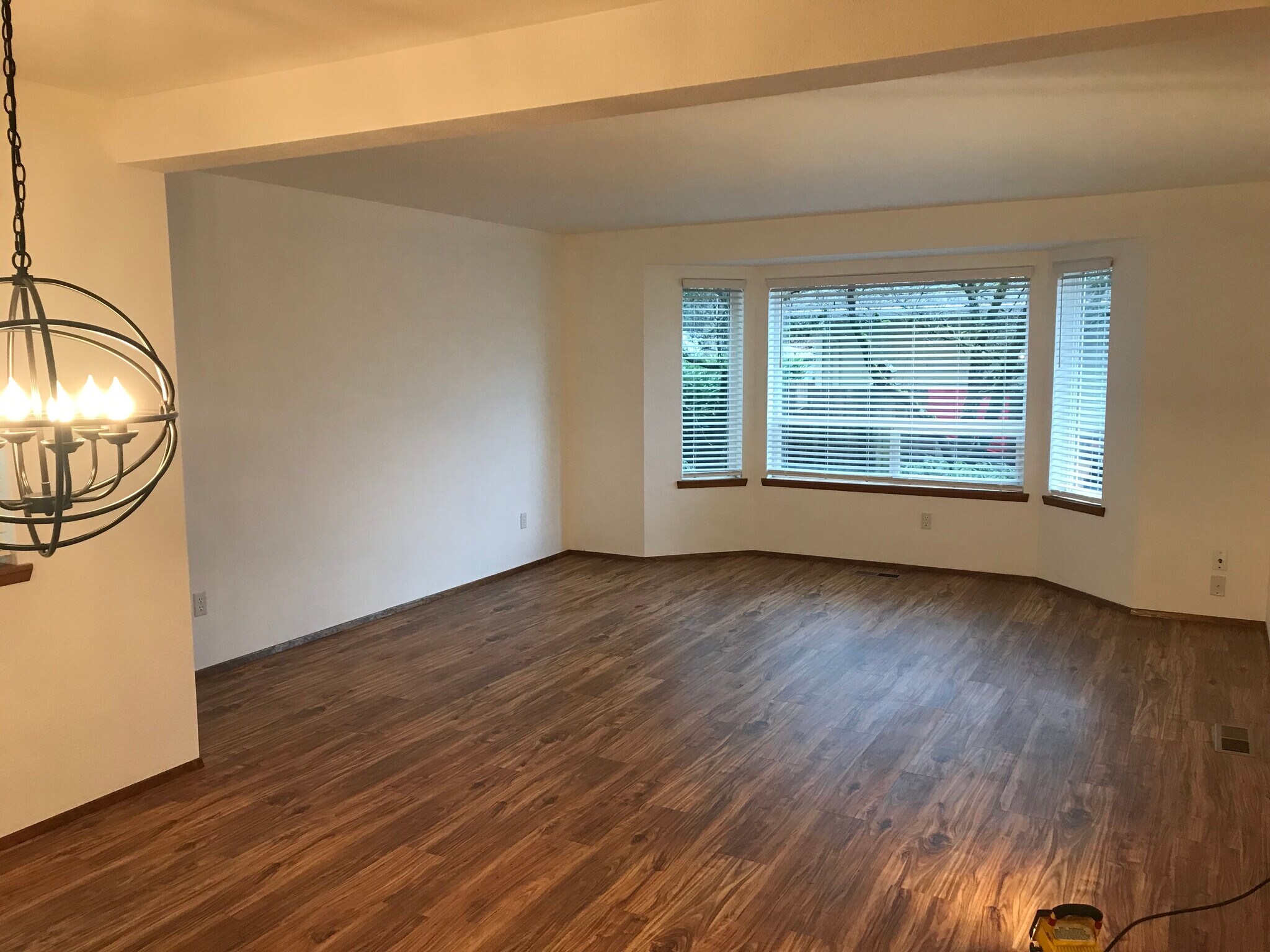Living Room - 1117 Ttereve Dr