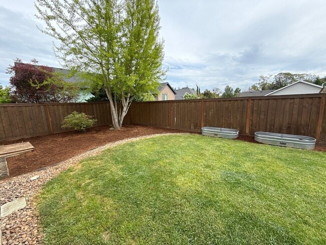 Building Photo - 5512 Murray St SE