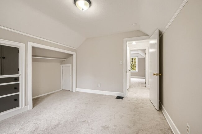 Building Photo - NEW BEST PRICE at $2,195 Fully Rehab 3 Bed...