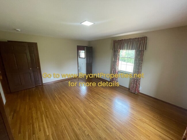 Building Photo - 1250 Dalemere Dr