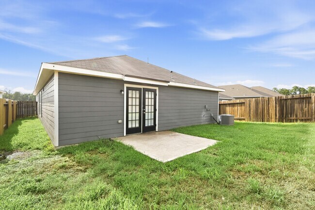 Building Photo - 22039 Ellison Dr
