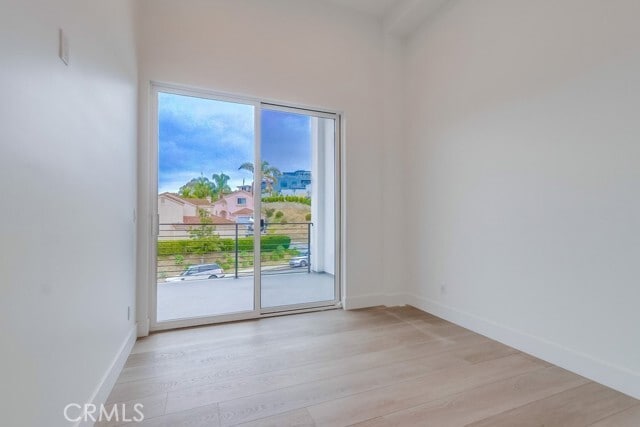 Building Photo - 128 Avenida Sierra