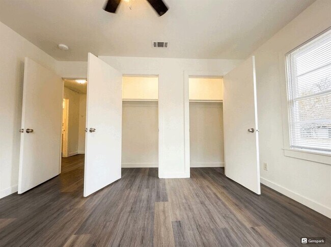 Building Photo - 501 Sacramento Dr