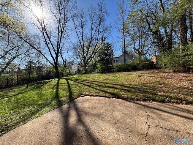 Building Photo - 2803 Hester Ln NW