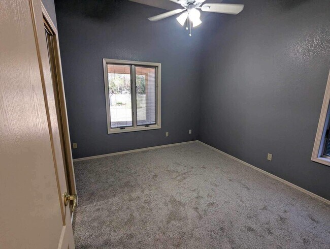 Building Photo - Large 3 bedroom with 3 car garage