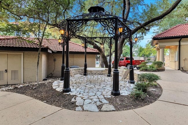 Building Photo - 9525 N Capital of Texas Hwy