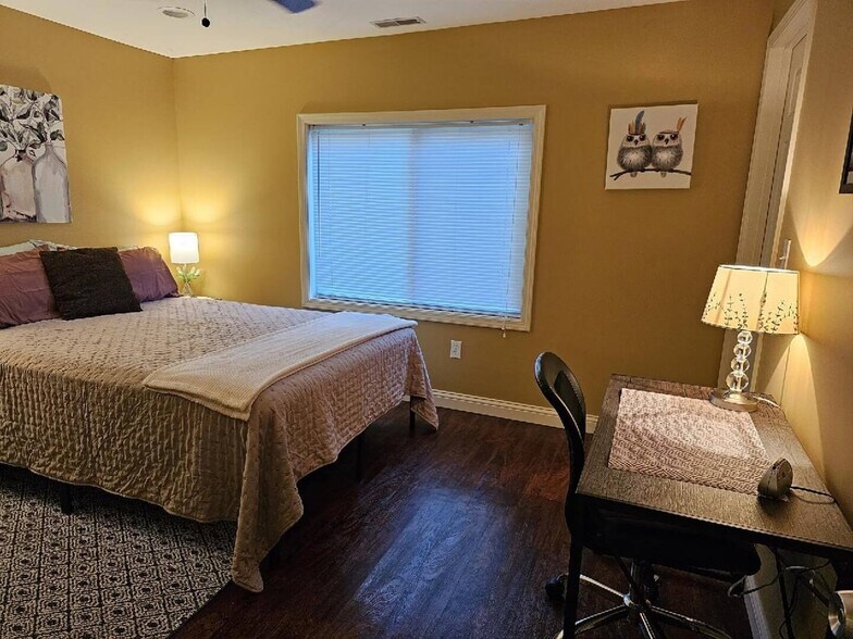 bedroom #4 - 405 Mimosa Ct