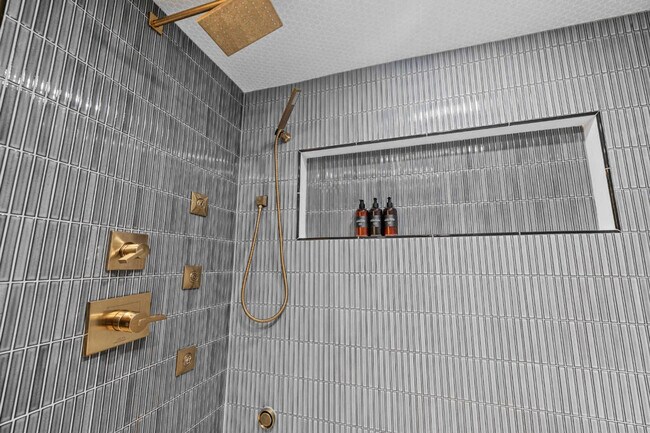 Building Photo - 1816 Bear Spgs Wy