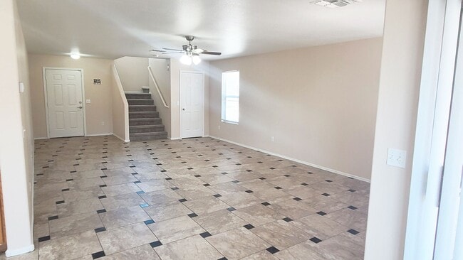 Building Photo - 4 bedroom in Chandler