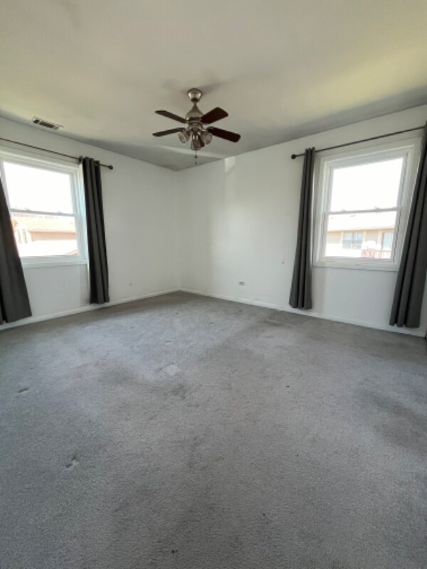 Building Photo - 5820 Wilshire Ct