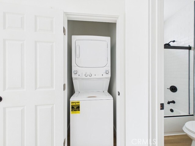 Building Photo - 625 Orizaba Ave