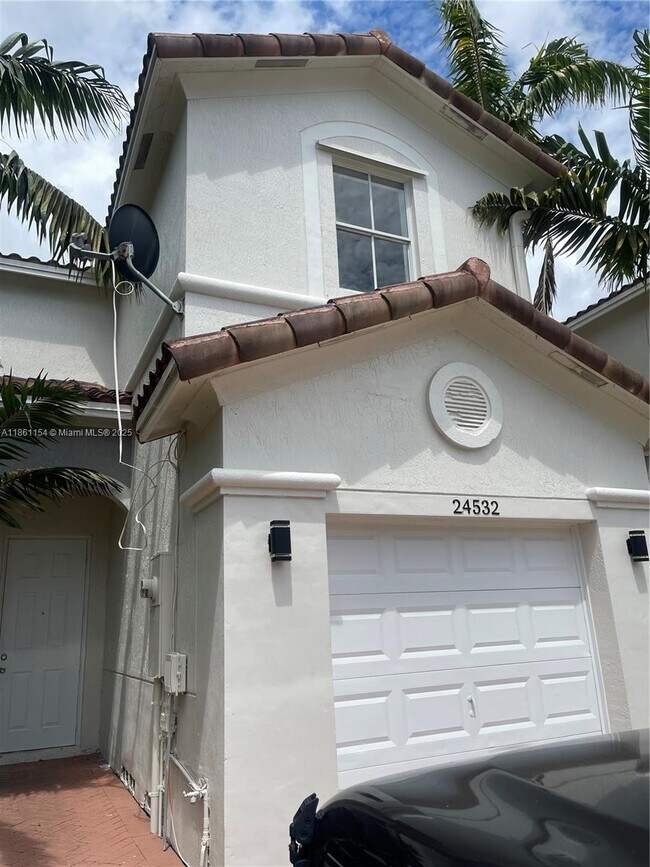 Primary Photo - 24532 SW 110th Ave