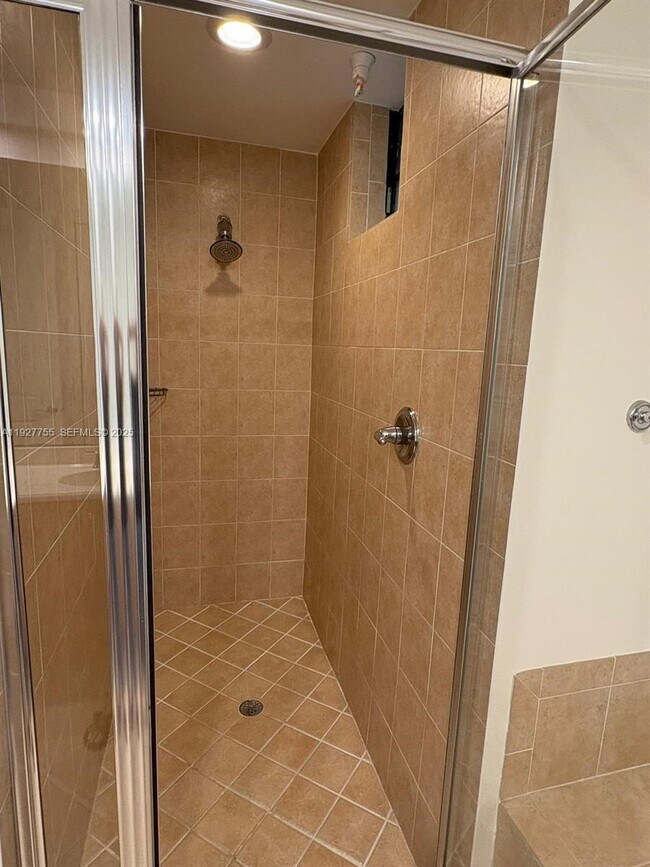 Building Photo - 2900 NW 125th Ave