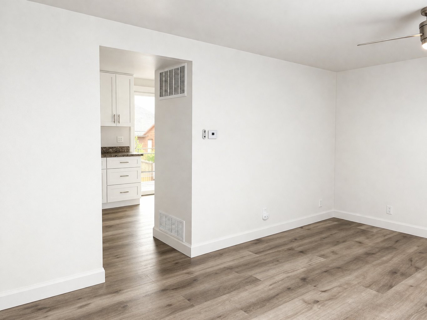 Building Photo - 475 Wall St