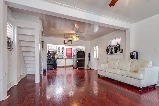 Living Room - 201 E Eagle St