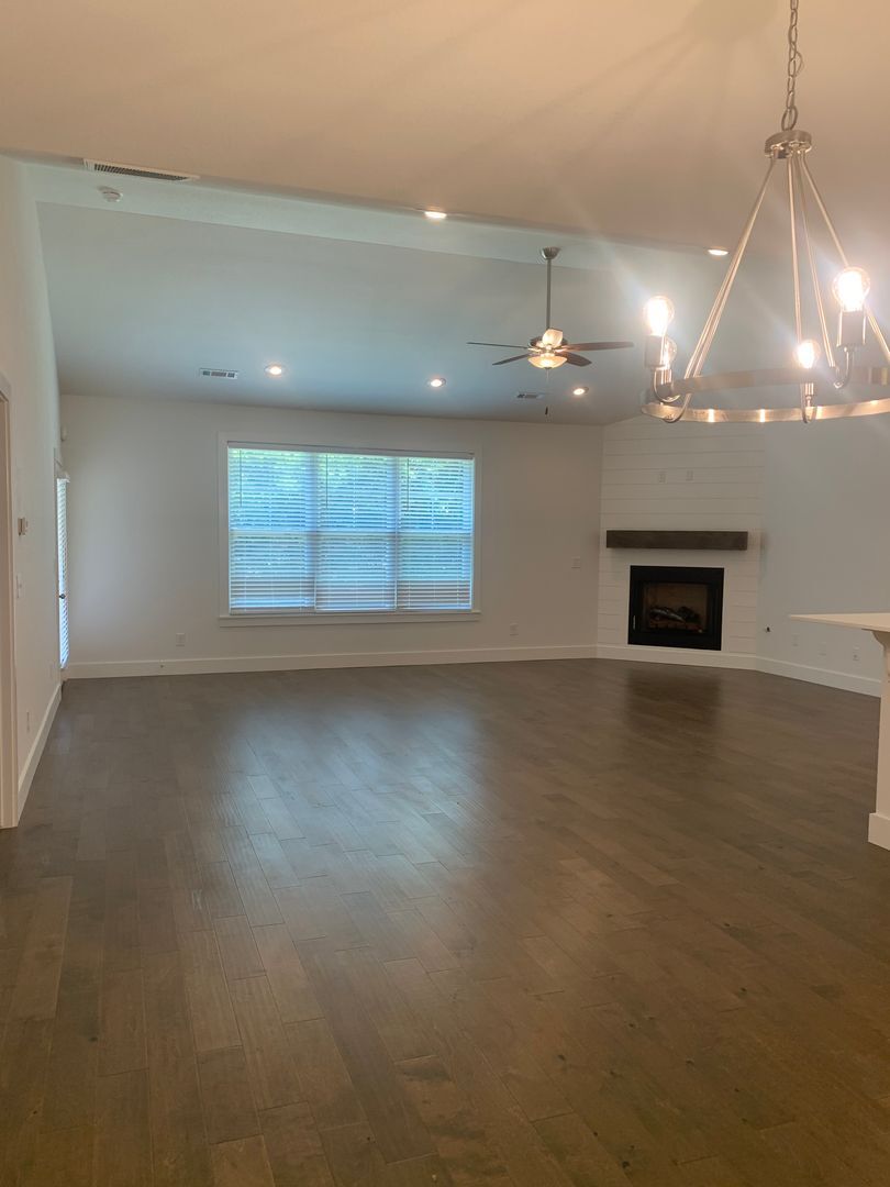 Building Photo - 2159 N Woodlark Ln