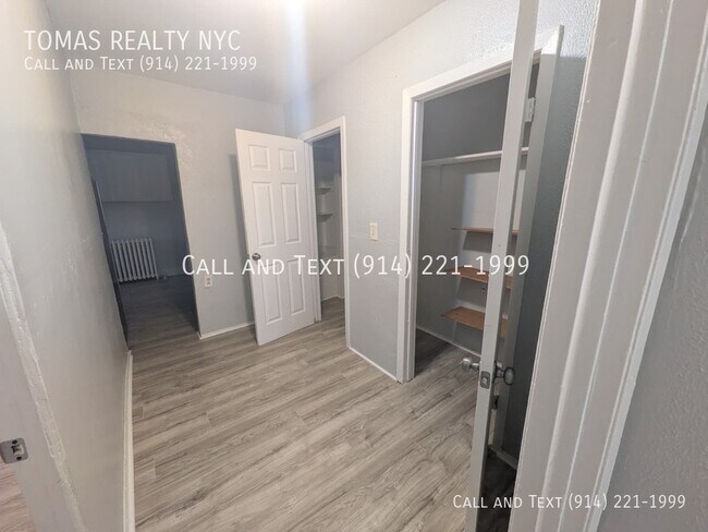 Building Photo - 10 N Bond St