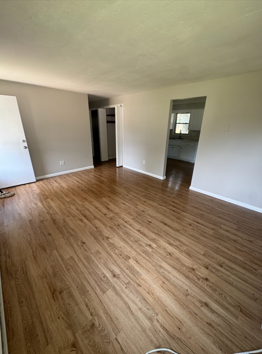 Building Photo - 513 S Coventry Dr